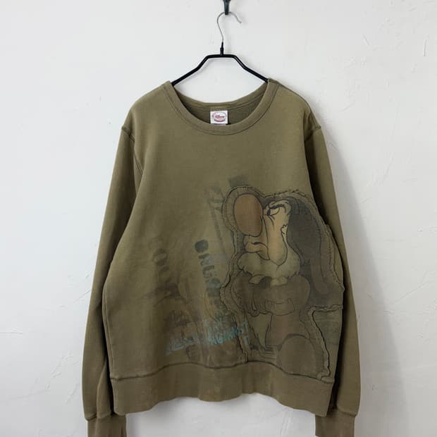 디즈니 Grumpy 스웻셔츠 (cut-off)