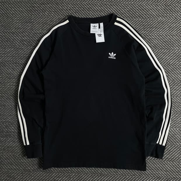 아디다스 트레포일 블랙 트랙 롱슬리브o 3357