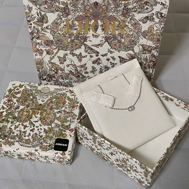 (정품) 디올 클레어디룬 cd 목걸이 실버