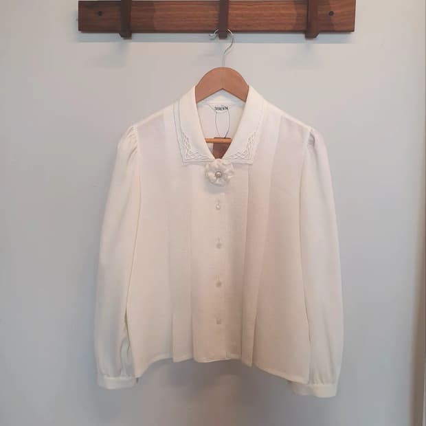 빈티지 브로치 블라우스 made in Japan