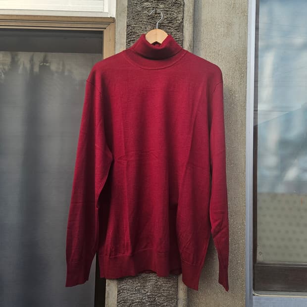 유니클로 메리노 터틀넥 스웨터 RED 2XL