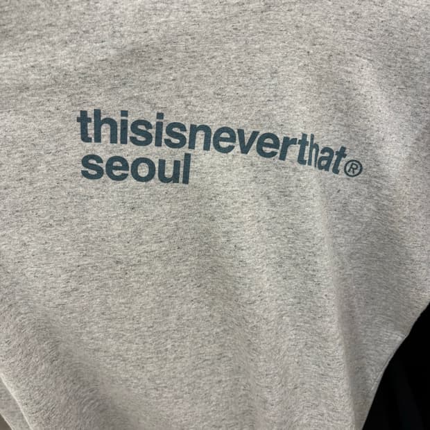 디스이즈네버댓 서울 반팔티(S)(새 상품 급)