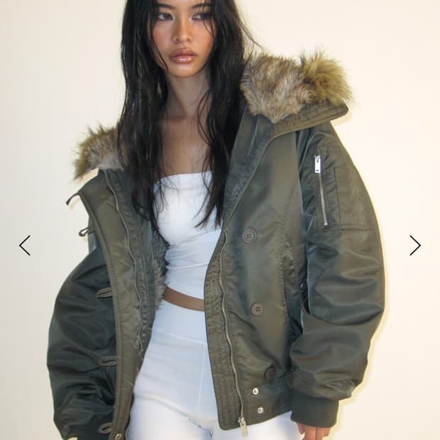 (공홈품절) (무료배송)  누닐 퍼트리밍 후드 점퍼