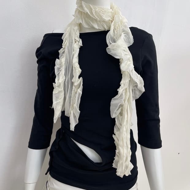 싹 sakk) Movement body top in black