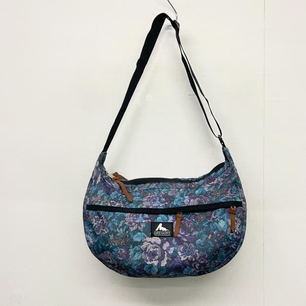 구형 로고 그레고리 플라워 패턴 숄더백 (MADE IN USA)