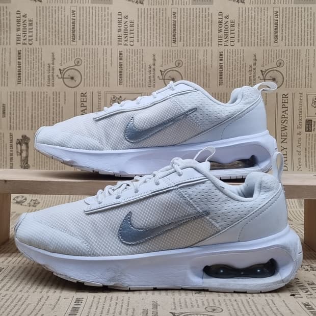 나이키 에어맥스 인터락 운동화 250