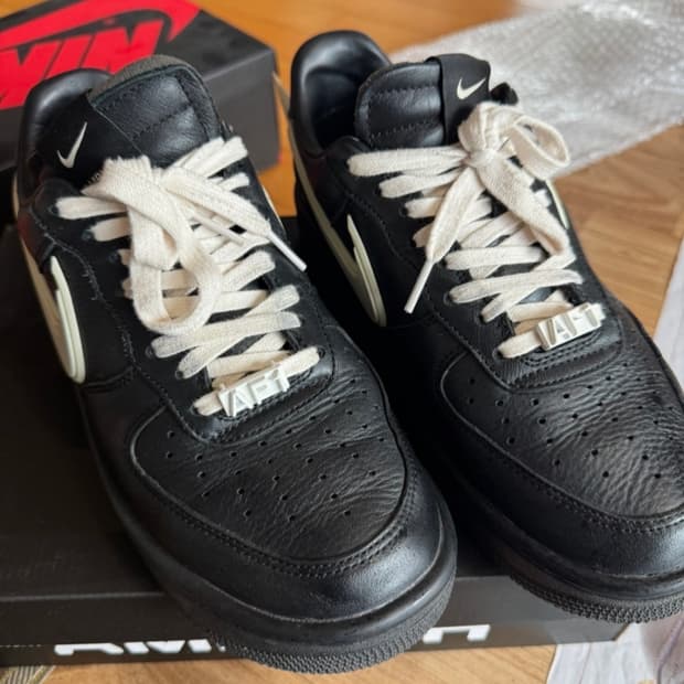 나이키 엠부쉬 포스 260