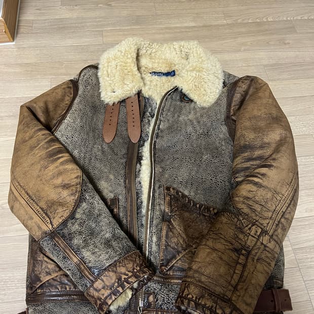 폴로 레더 트림 시어링 자켓(무스탕)