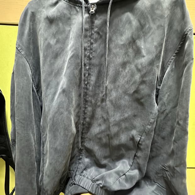 아모멘토 큐프로 후드집업 치콜