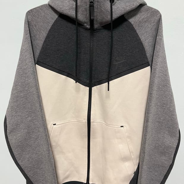 나이키 테크팩 후드집업 그레이/아이보리