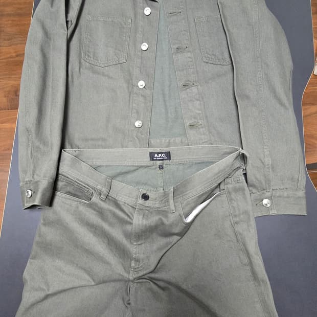 A.P.C  세트