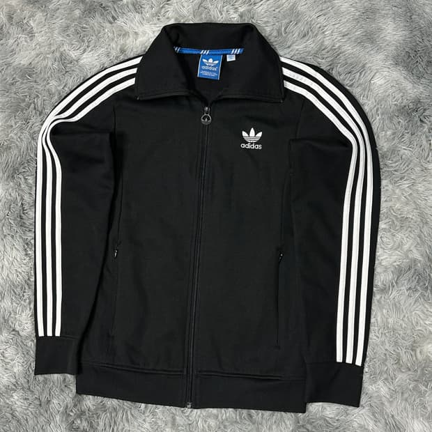 아디다스 유로파 블랙 트랙탑 90