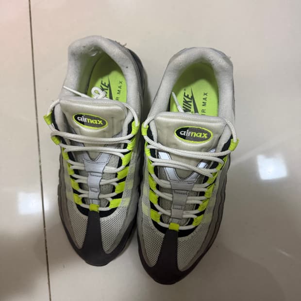 나이키 에어맥스95네온