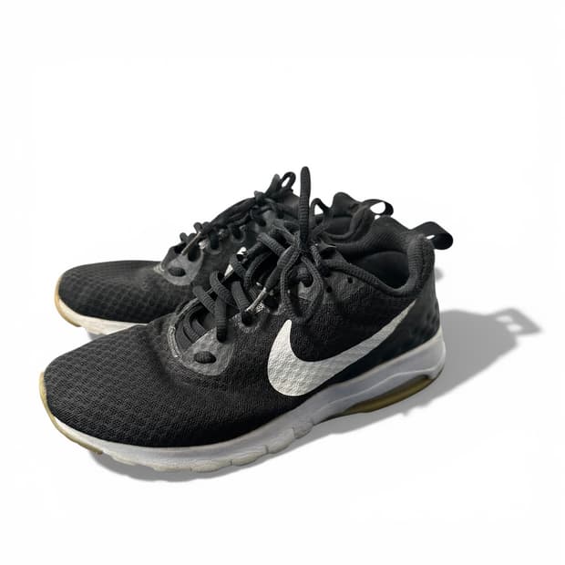 나이키 에어맥스 던 블랙 화이트 스니커즈 260