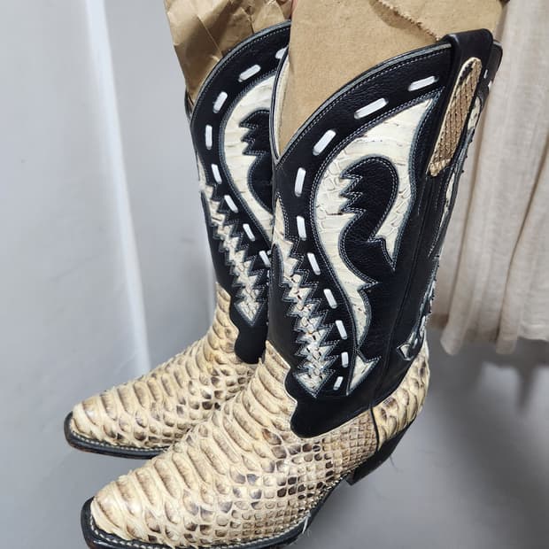 뱀피 웨스턴 부츠