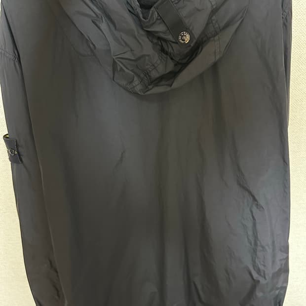 스톤아일랜드 바람막이