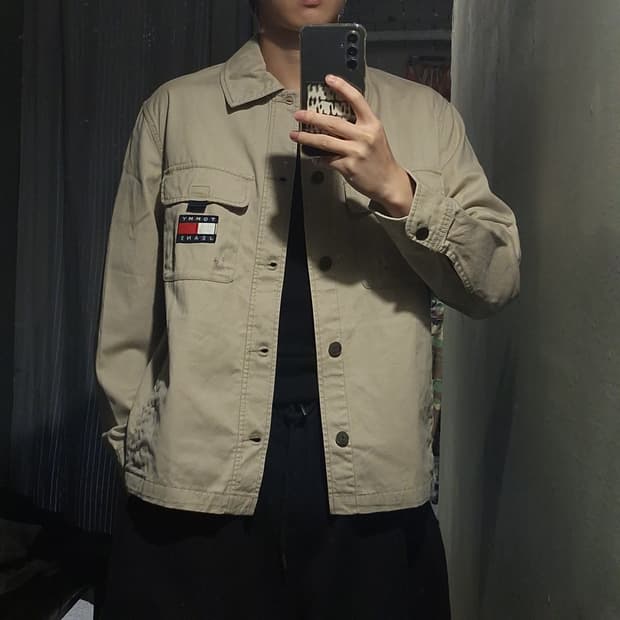 타미힐피거 진스 베이지 더블포켓 로고 뉴욕시티 자수 야상 자켓 M