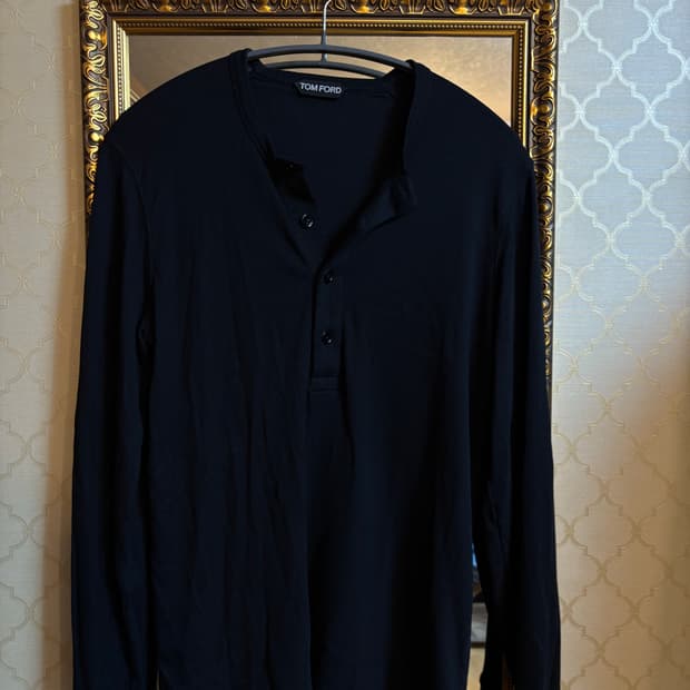 Tom ford 헨리넥 니트
