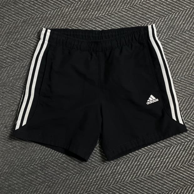 아디다스 에센셜 우븐 트레이닝 쇼츠 블랙o 4698