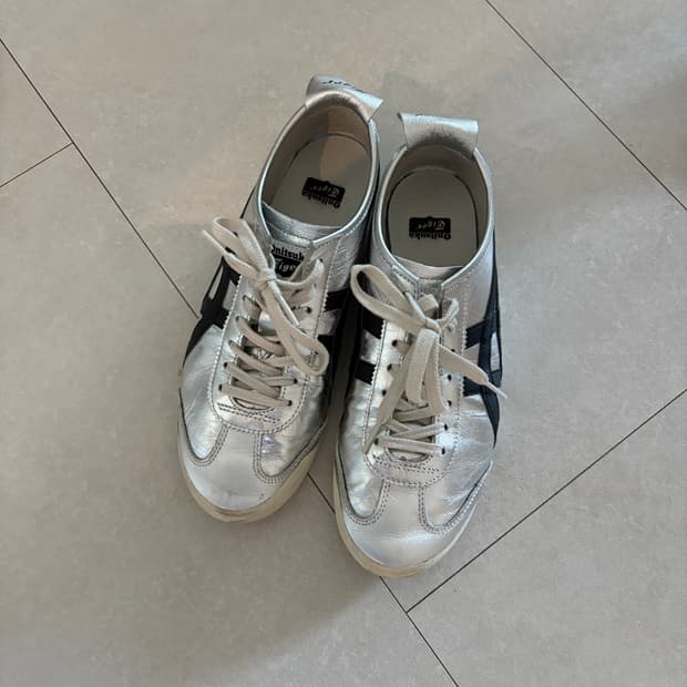 오니츠카타이거 맥시코 66 실버 블랙