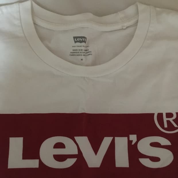 리바이스 반팔티