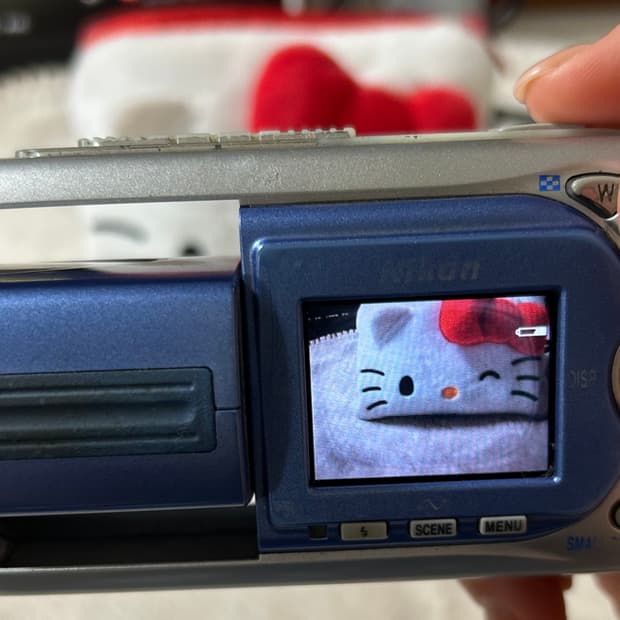 니콘 쿨픽스 2500 빈티지 셀카 디카 황조지 카메라