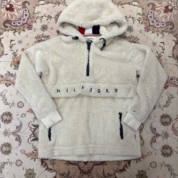 타미힐피거 딱붙 양털 반집업 후리스