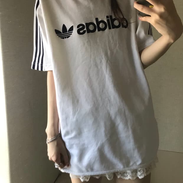 아디다스 빅로고 반팔티셔츠