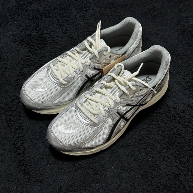 아식스 조그100s 화이트 블랙265 새상품