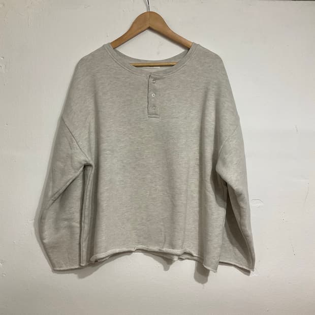 Freaks store 헨리넥 맨투맨 쭈리 스웻셔츠