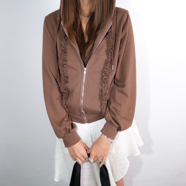 루즈슬립오버 프릴 로고 후디집업 브라운