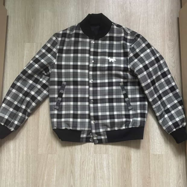 메종 키츠네 리버시블 봄버 자켓 네이비 상태 좋음