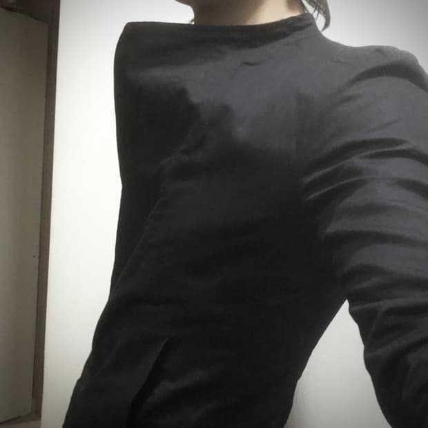 토네이도 마트 사선 지퍼 비대칭 스톨 레이어드 재킷