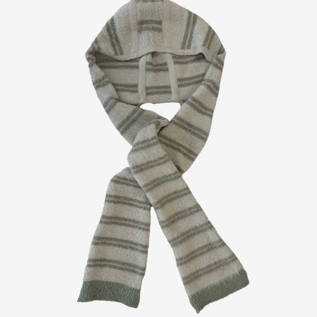 더콜디스모먼트 후드 머플러 (한태산 착용)