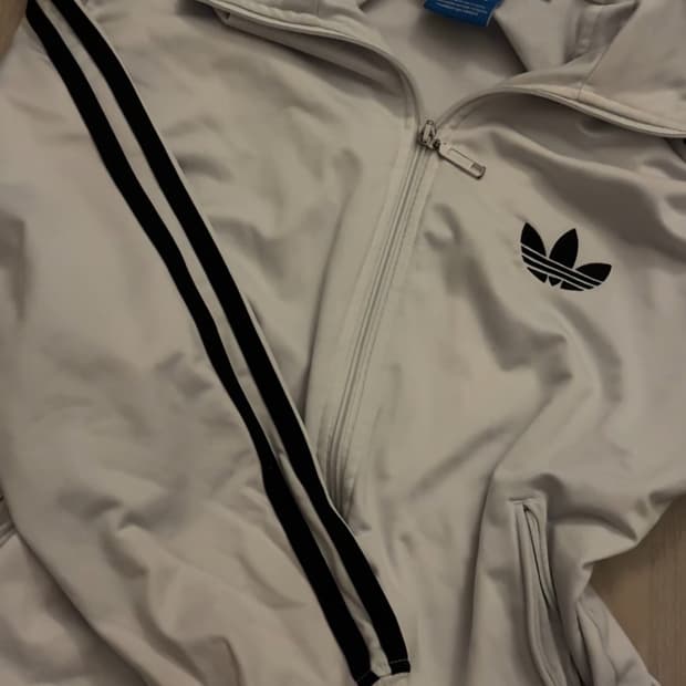 아디다스 구파이어버드 화이트 져지 s(90)