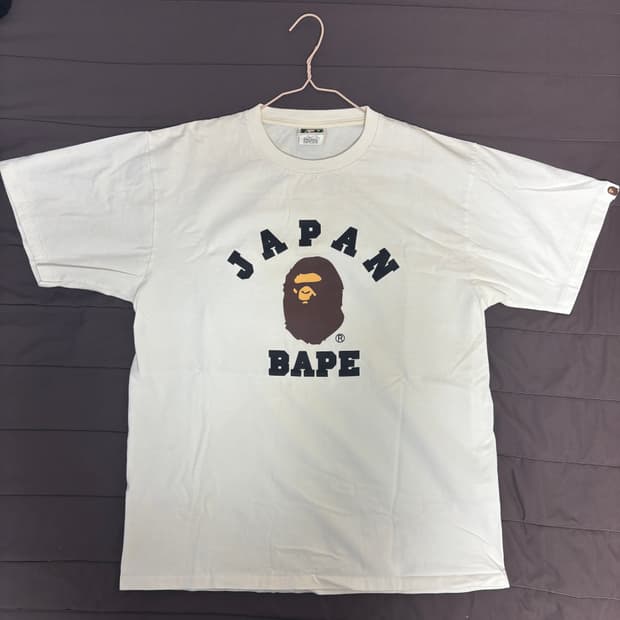 베이프 재팬 컬리지 시티 티셔츠 화이트