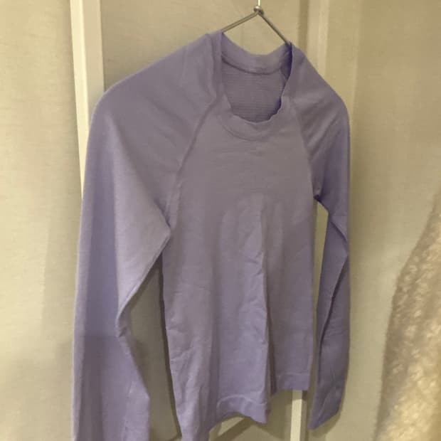 룰루레몬 스위프틀리 레이스랭스 라일락 스모크