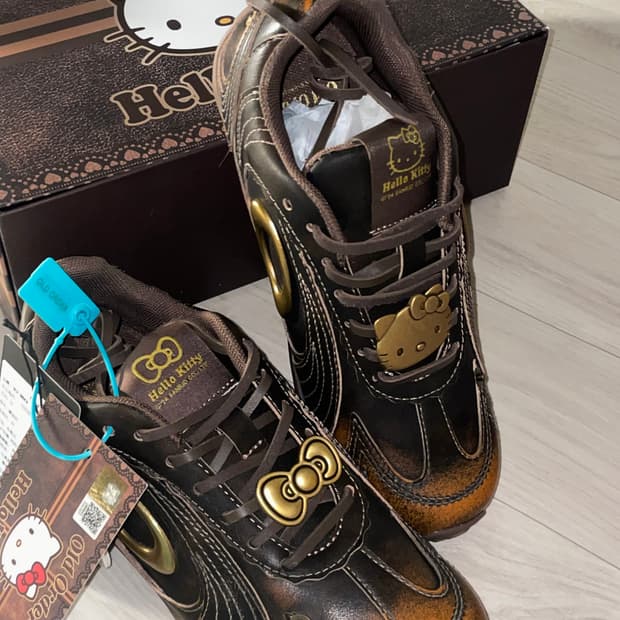 OLD ORDER 터보 라이트 산리오 콜라보 헬로키티