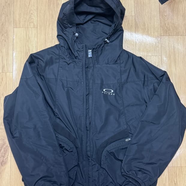오클리 바람막이 M