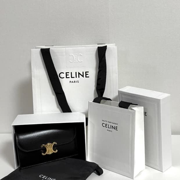 셀린느 롱 트리옹프 플랩 카드지갑 블랙