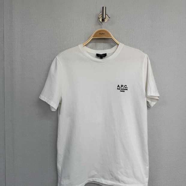 A.P.C 아페쎄 자수 로고 반팔 티셔츠