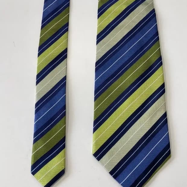 Marie claire 넥타이