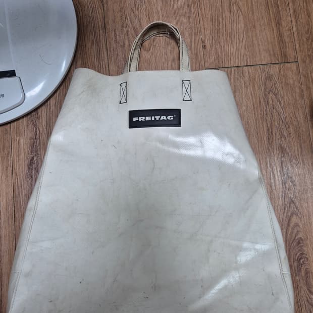 프라이탁 마이애미 바이스 화이트