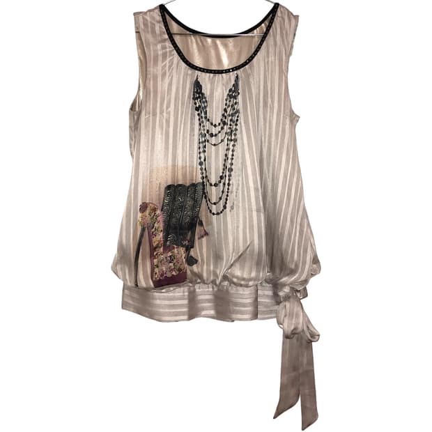 silver striped necklace sleeveless