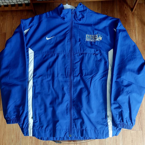 나이키 올드스쿨 바람막이