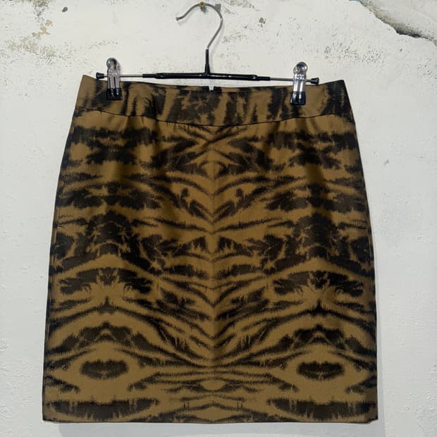 DKNY 패턴스커트