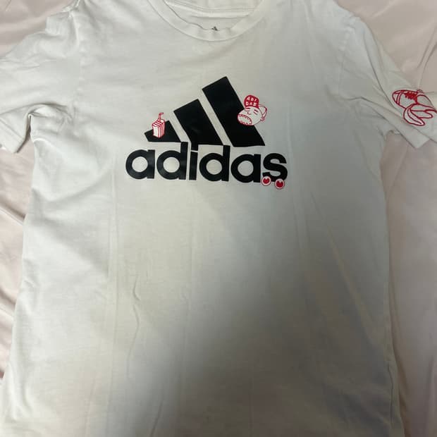 희귀 매물 아디다스 반팔티