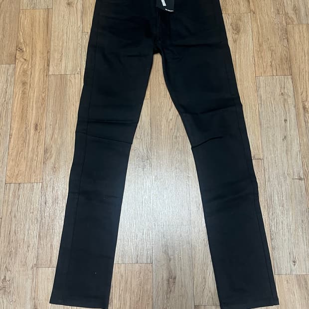 더 쿠플스 슬림 블랙진 29