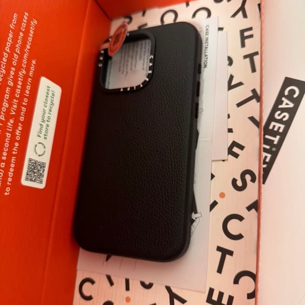 아이폰15프로 케이스티파이 페블 가죽 케이스