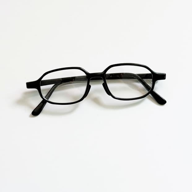 90s 블랙 뿔테 스퀘어 프레임 빈티지 안경